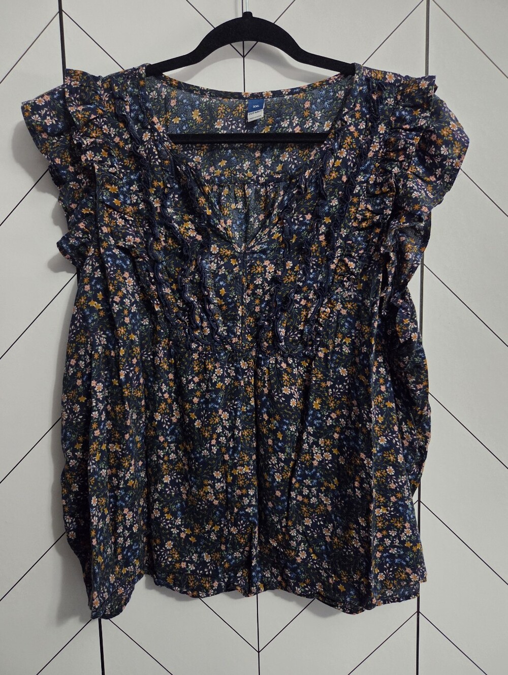 Old Navy Ditsy Floral Navy Split Neck Ruffle Blouse Top, Size XXL